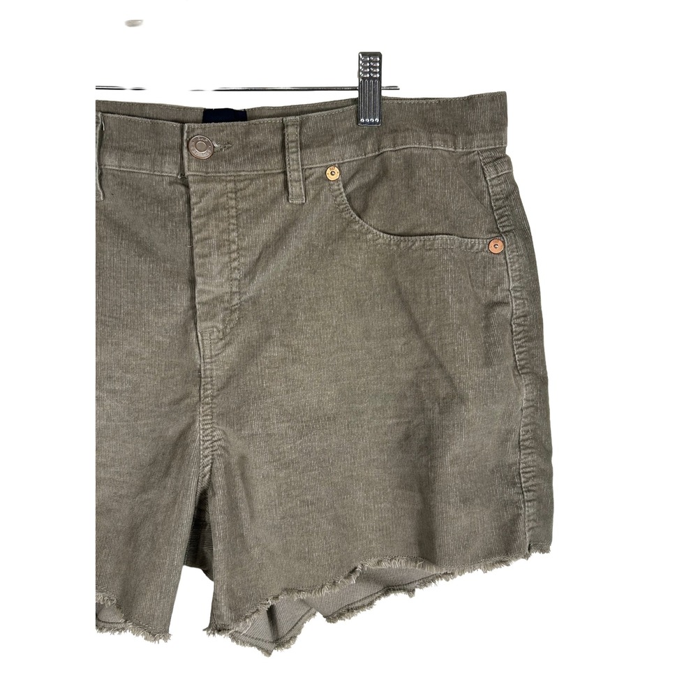 Gap Womens Olive Corduroy Raw Hem Shorts Size 12 Mid Rise 5 Pocket Utility - Picture 2 of 8